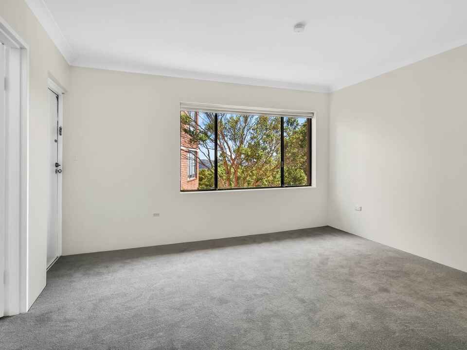 4/218 Ben Boyd Road Cremorne